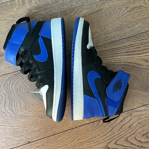 Nike Jordan - Picture 2 of 2